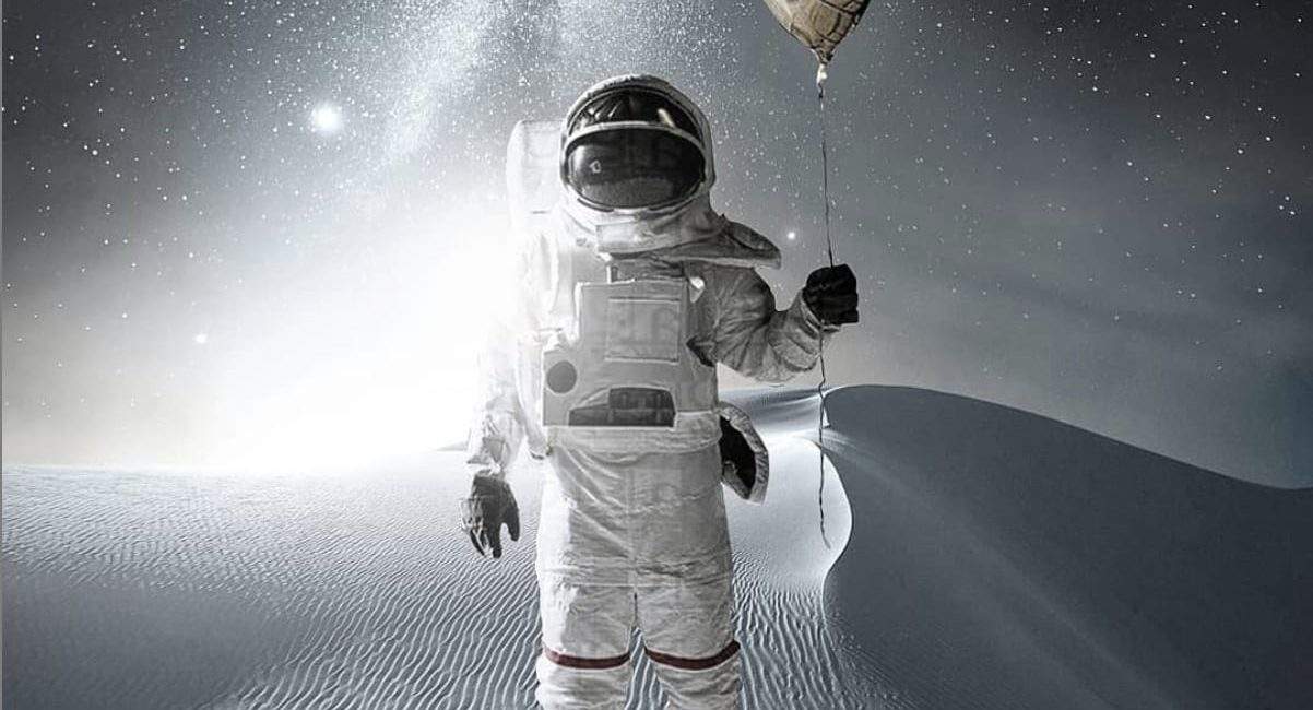 graphisme efix astronaute ballon photomontage
